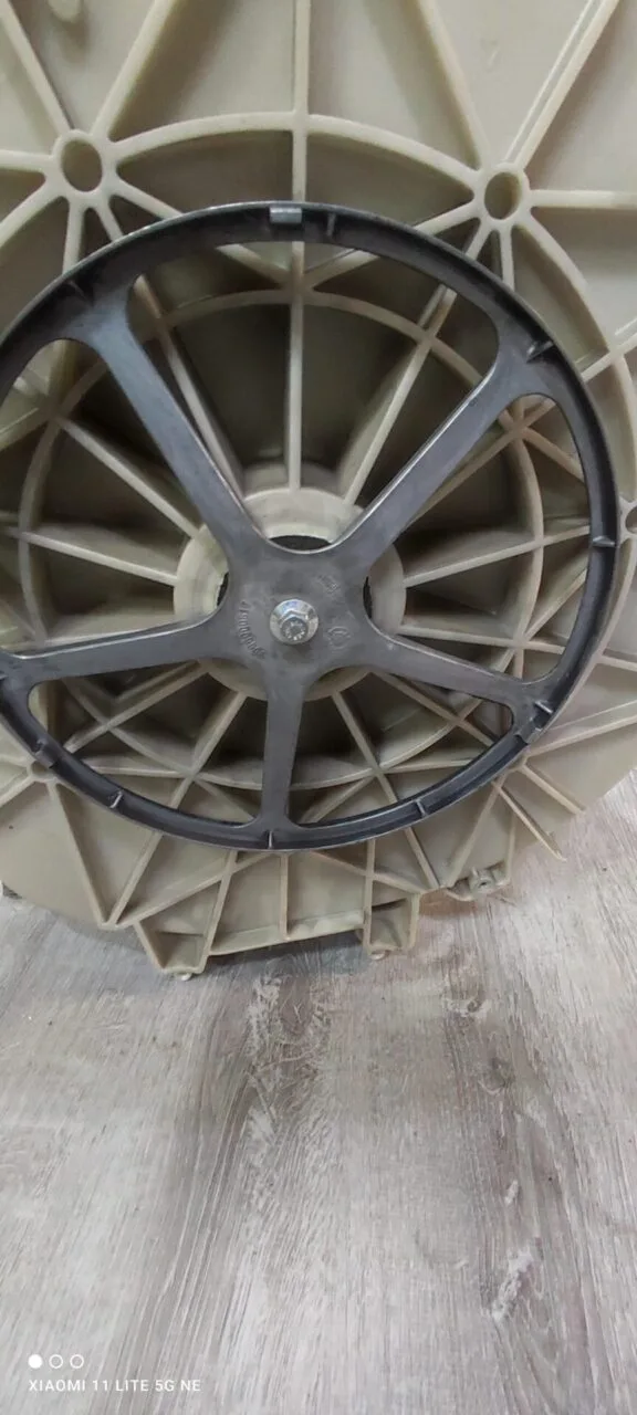 Бак в сборе Bosch 5550007084/5550011236 205/206 Малый груз Только самовывоз!