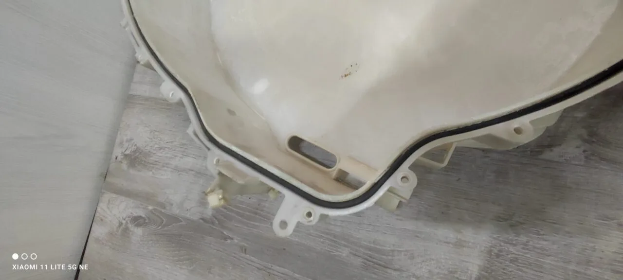 Задний полубак Bosch 9000354782 205/206 log.6.serie 5-6