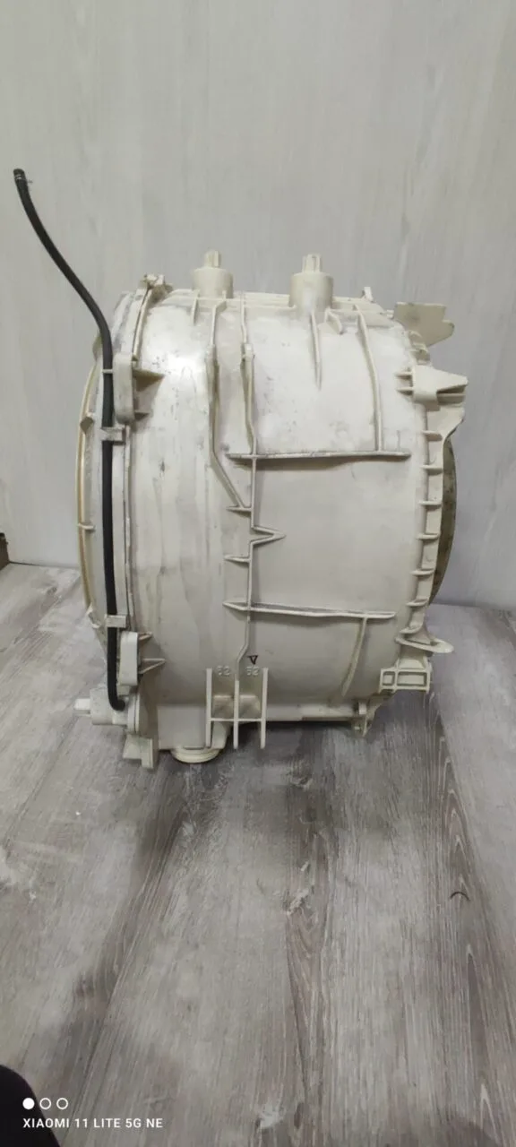 Бак в сборе Indesit 148030856.01 / 210179113.00 Только самовывоз!