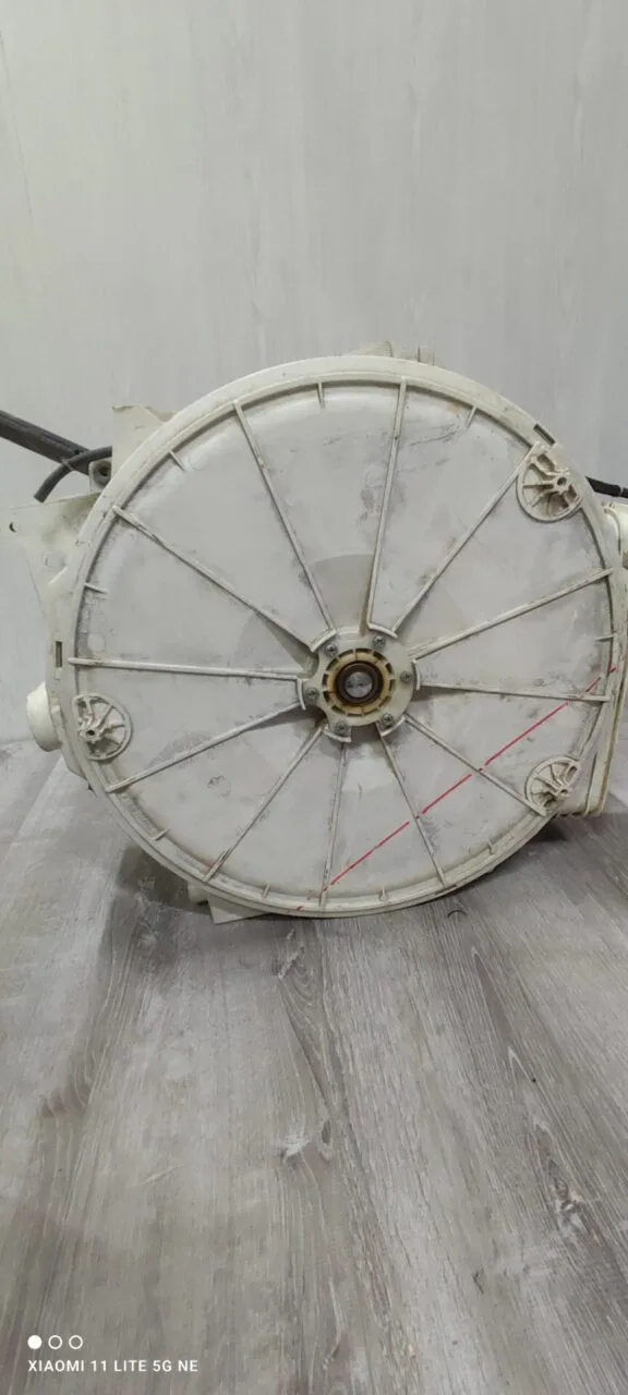 Бак Indesit 14801909210(93.00) / 148019094.03  вертикальная загрузка Только самовывоз!