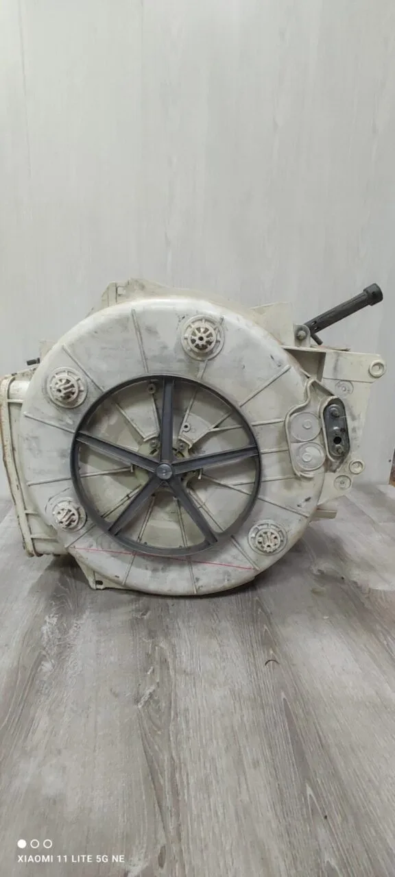 Бак Indesit 14801909210(93.00) / 148019094.03  вертикальная загрузка Только самовывоз!