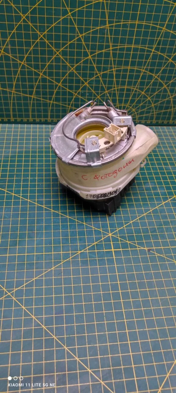Рециркуляционный насос Ariston 170508230910 без патрубка Рециркуляционный насос Ariston 170508230910 без патрубка