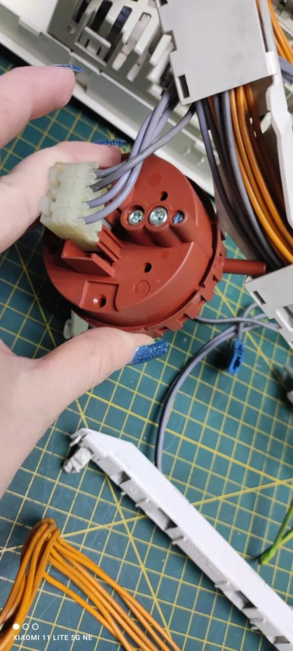 Модуль Bosch WFC 1663OE с дефектом