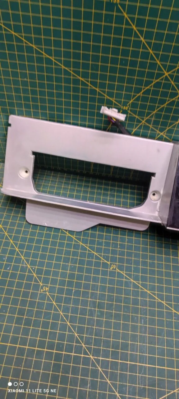Панель LG F12U1HDNR5