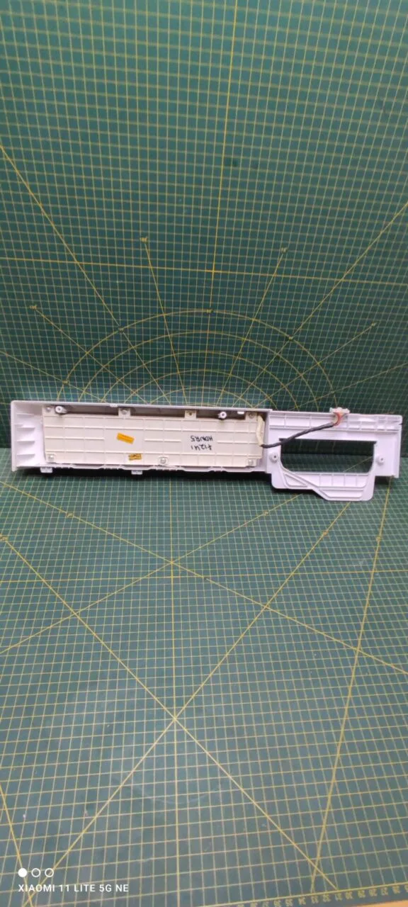 Панель LG F12U1HDNR5