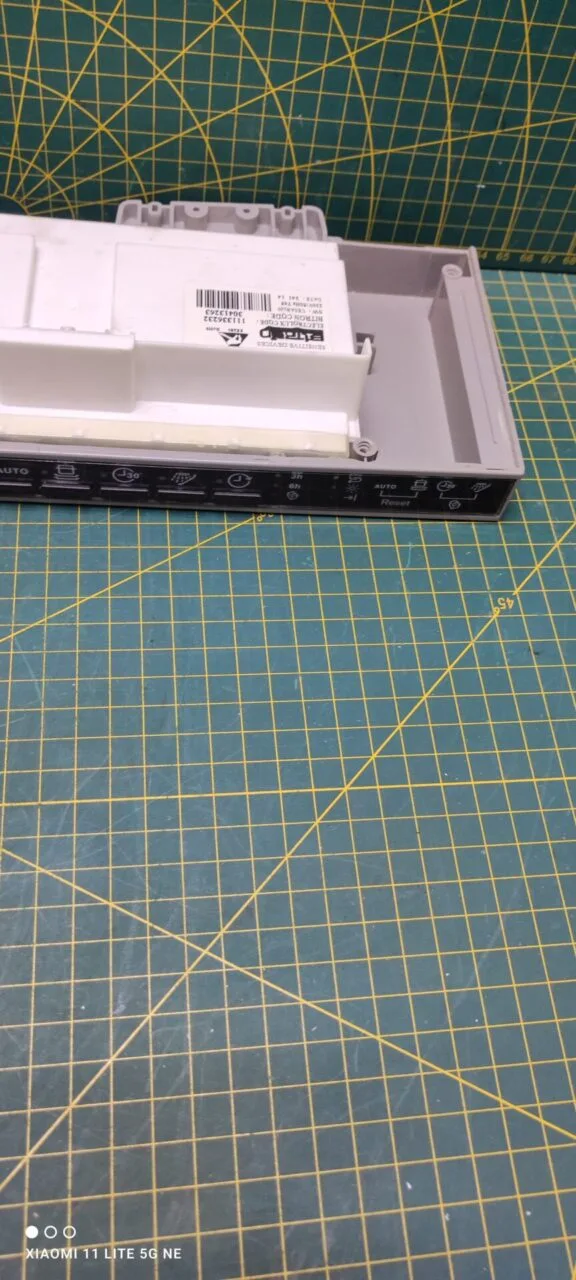 Панель с модулем Electrolux ESL 94300LA