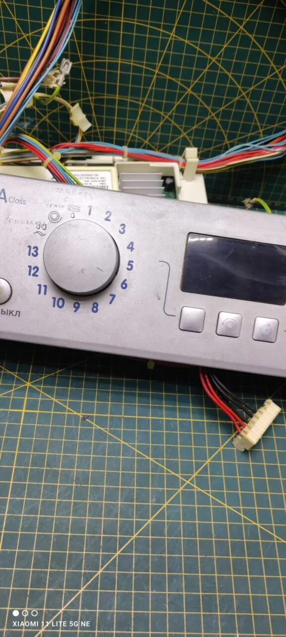 Модуль Indesit PWSE 61087s с дефектом