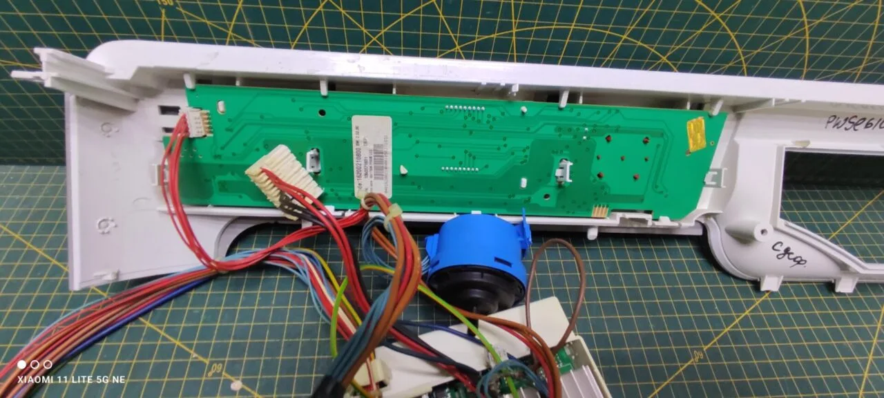 Модуль Indesit PWSE 61087s с дефектом