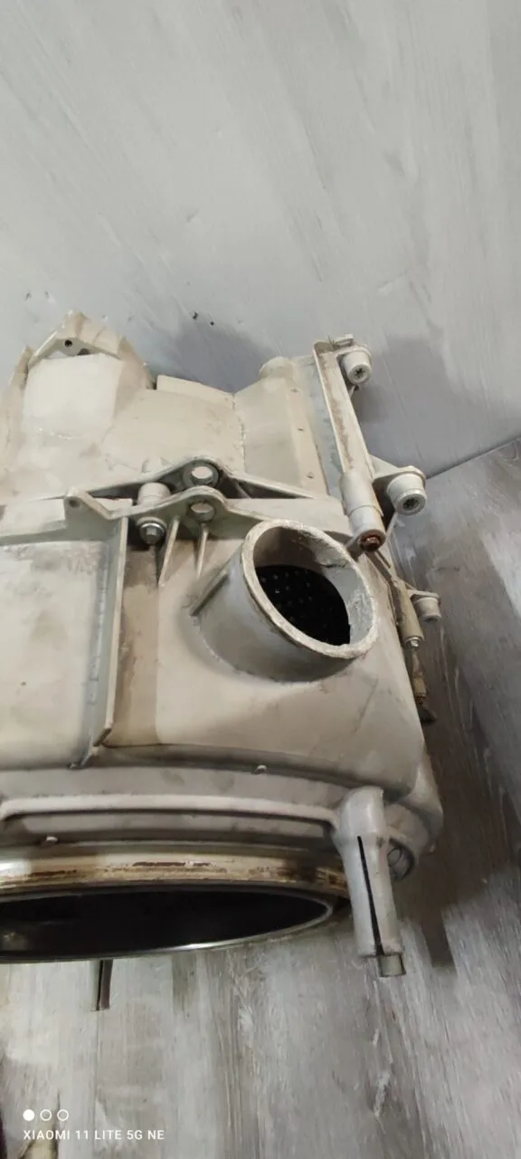 Бак в сборе Aeg 110958020 / 150289133 Только самовывоз!