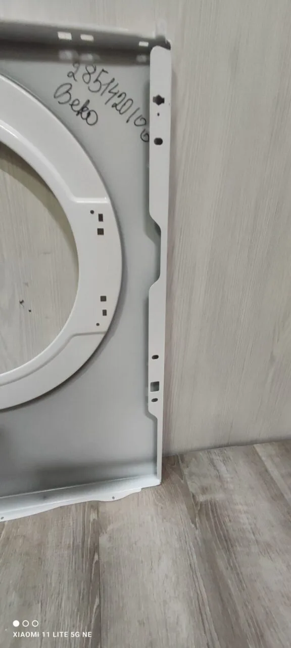 Передняя панель корпуса Beko 2851420100 к стиральной машине
