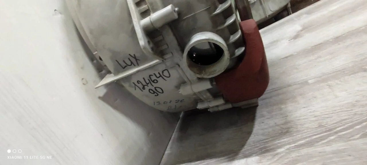 Бак в сборе Electrolux 12464090 с грузом  Только самовывоз!