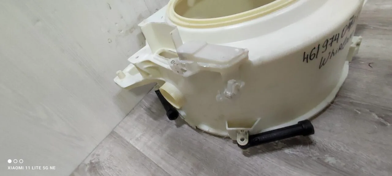 Передний полубак Whirlpool 461974079551