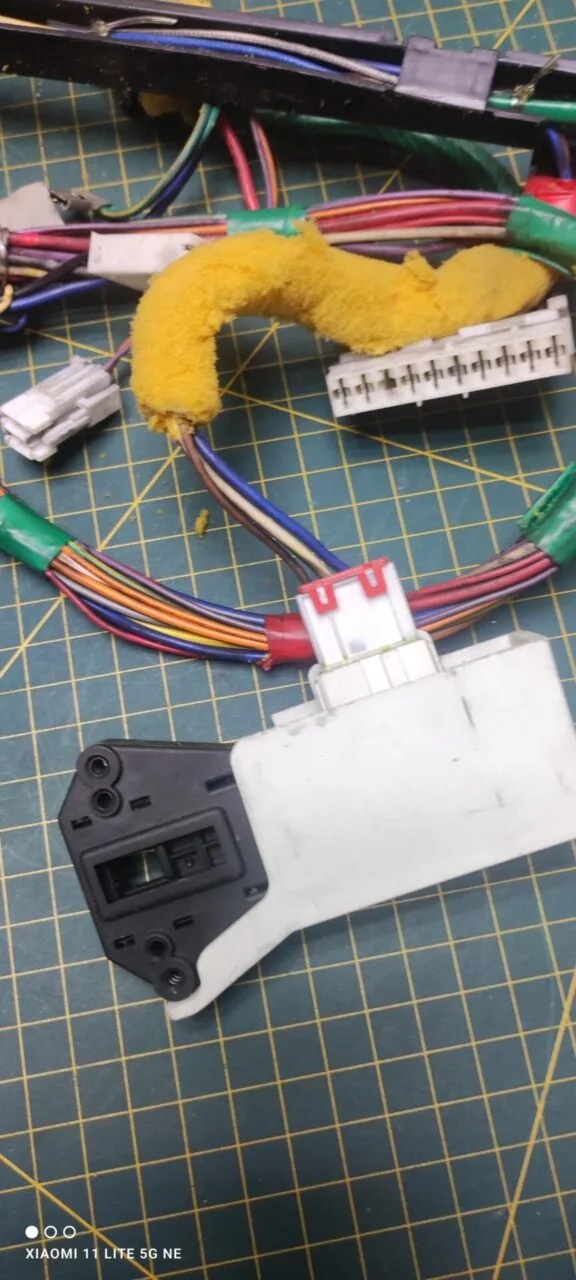 Модуль Samsung WF0500NZW с дефектом(желтый)