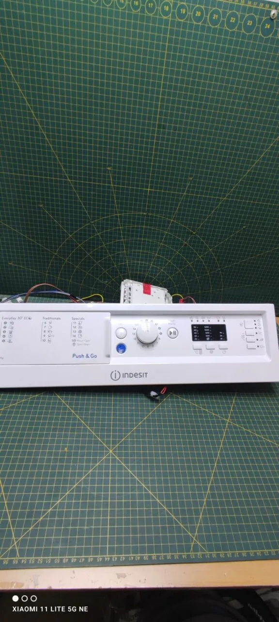 Модуль Indesit BI WMIL 71252EU Модуль Indesit BI WMIL 71252EU