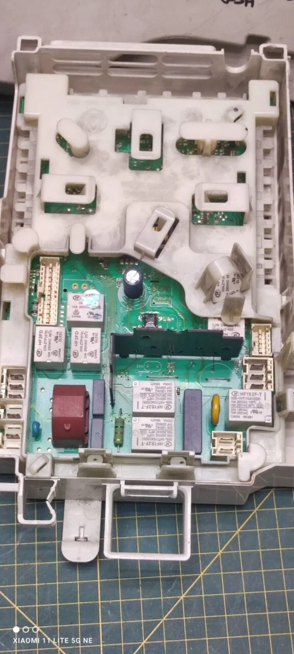 Силовой модуль Bosch 9000518445-WLM2444SOE