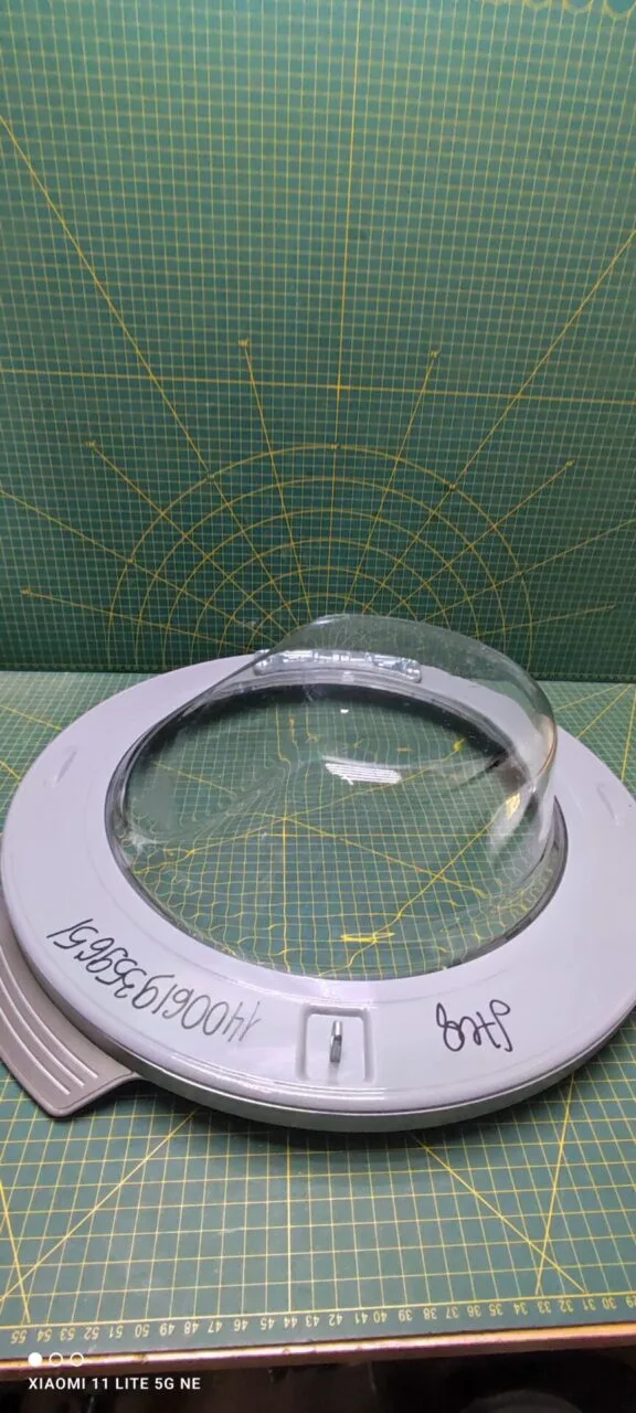 Люк Electrolux Aeg 1400619359651