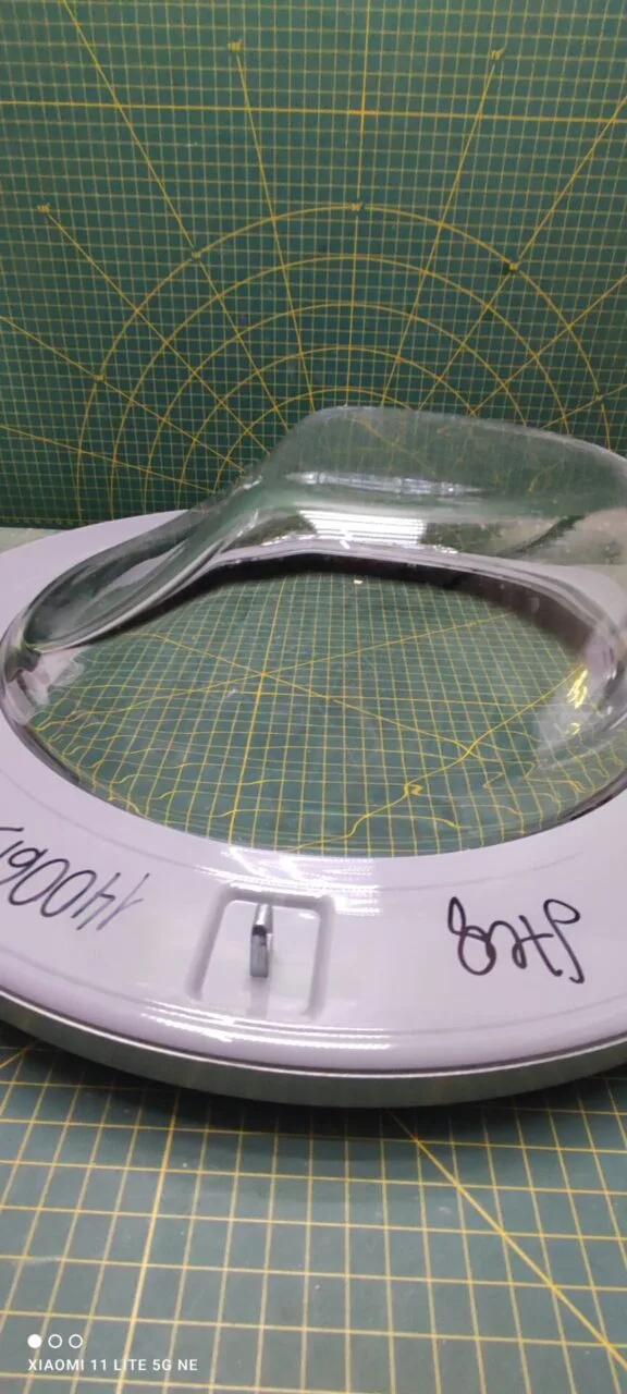 Люк Electrolux Aeg 1400619359651