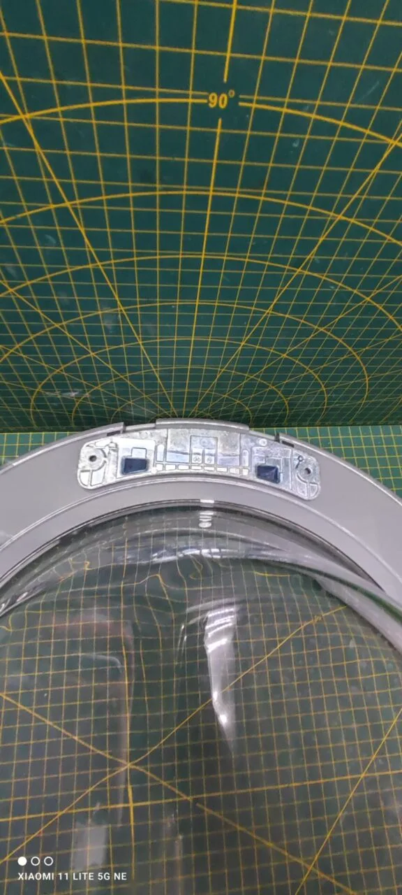Люк Electrolux Aeg 1400619359651