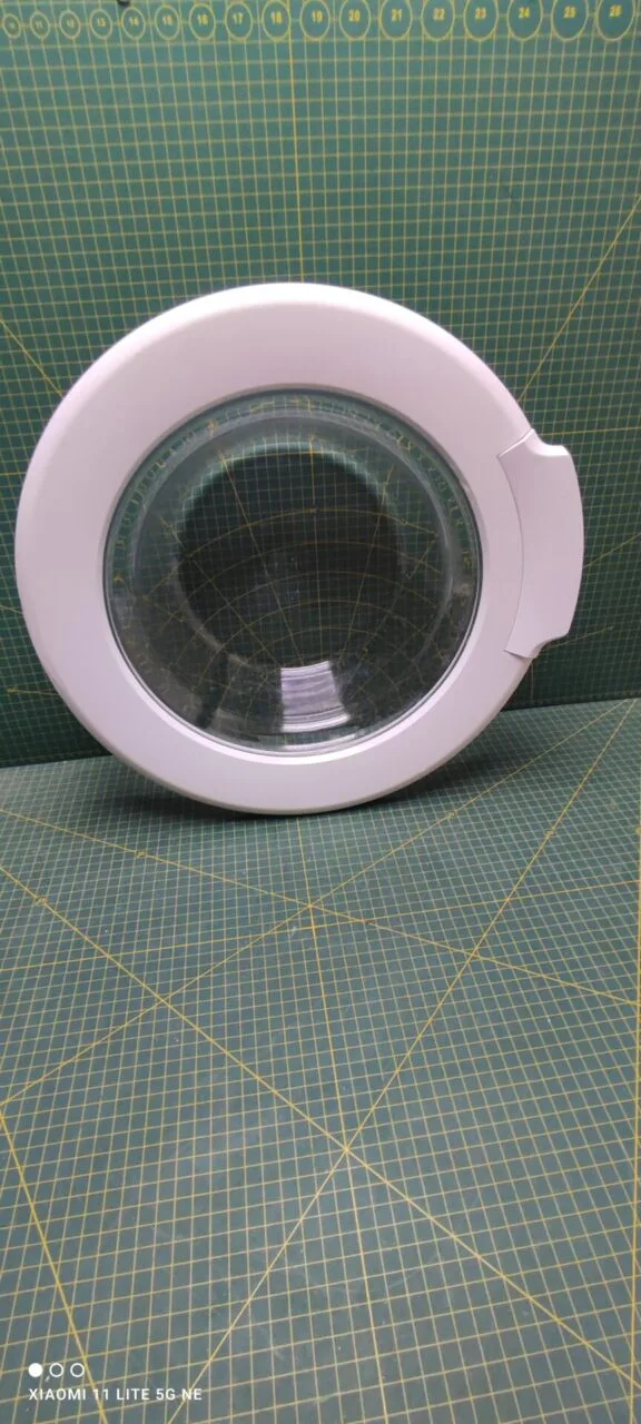 Люк Beko 2878300100-2 с дефектом царапина