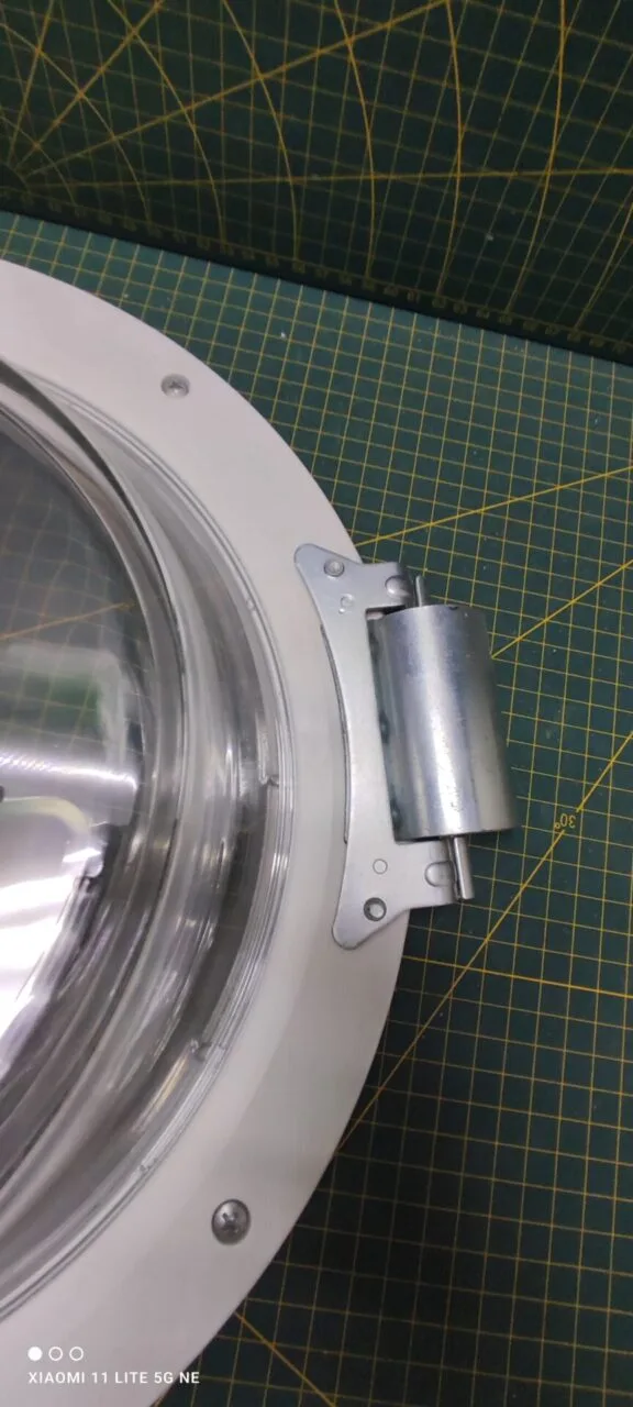 Люк Bosch Neff 663392 с сушкой