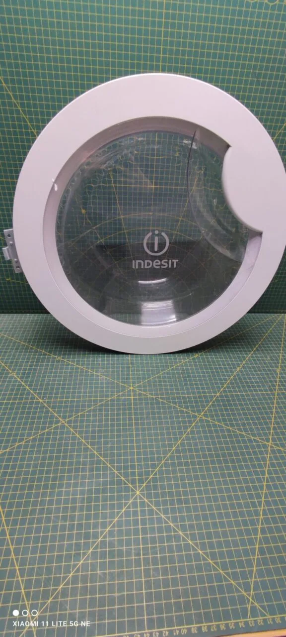 Люк Indesit C 00272454
