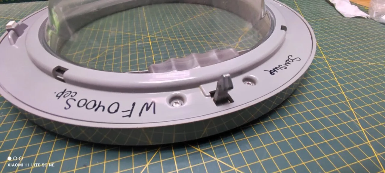 Люк Samsung WF0400S серый