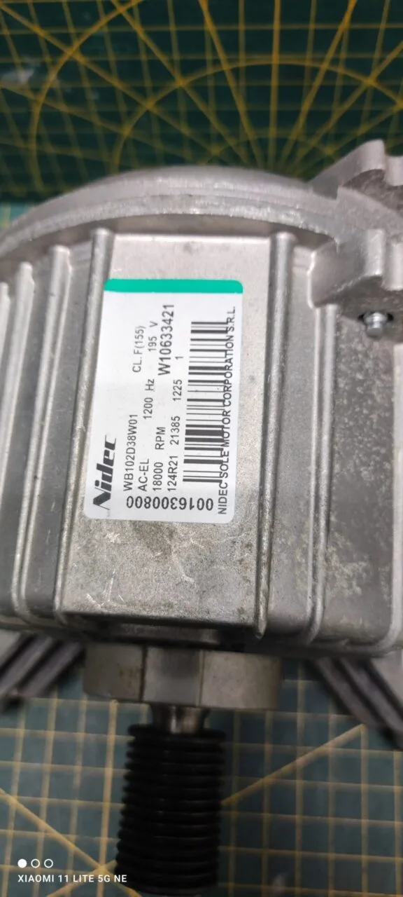 Двигатель Whirlpool Nidec WB102D38W61 3 контакта инверт.