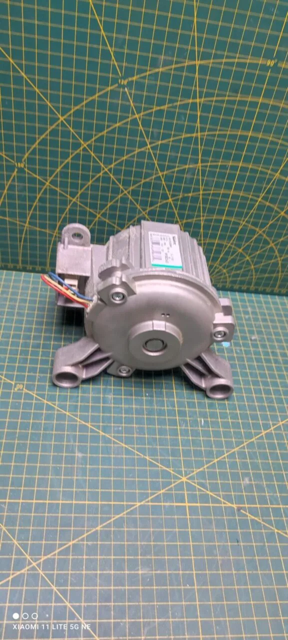 Двигатель Whirlpool Nidec WB102D38W61 3 контакта инверт.