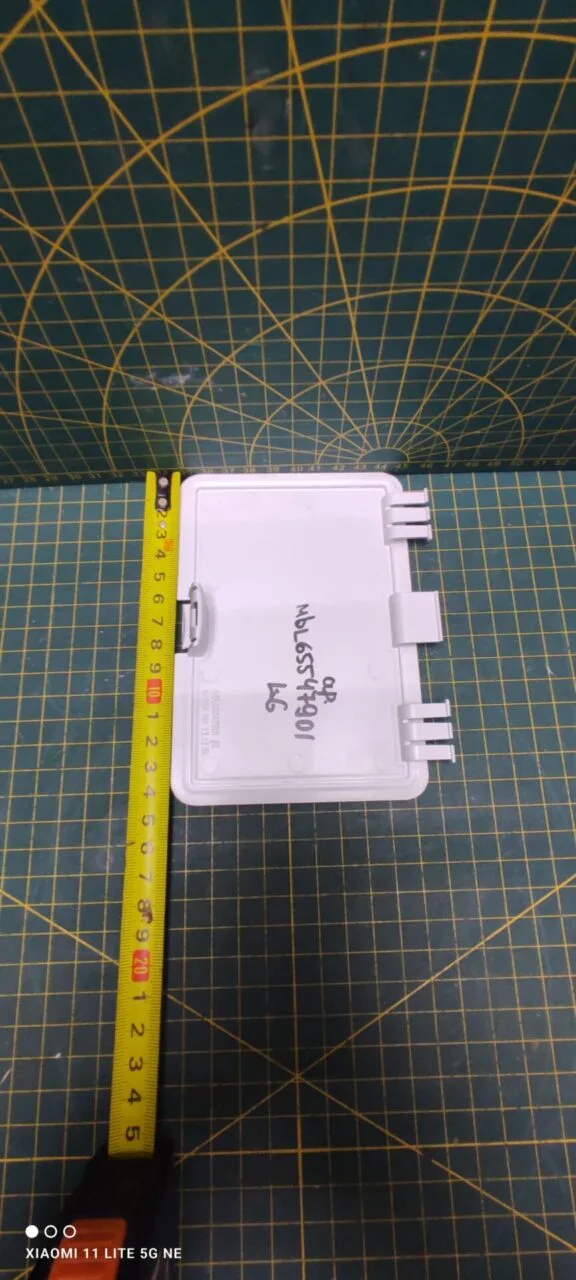 Панель сливного фильтра LG MBL 65547901 сер.