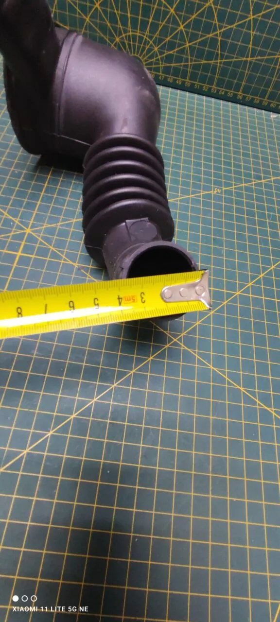 Патрубок Bosch 5420003634
