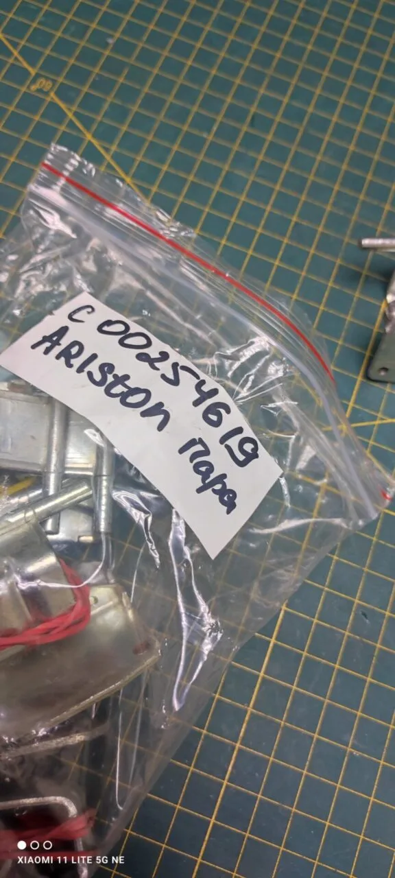 Ariston c00254619 пара