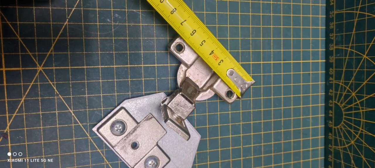Петли фасада Electrolux 12453770 пара