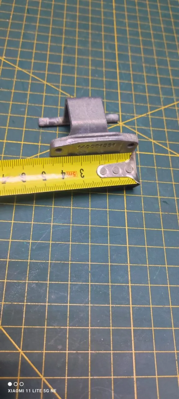 Петля люка Ariston C 00115666 / 140001591
