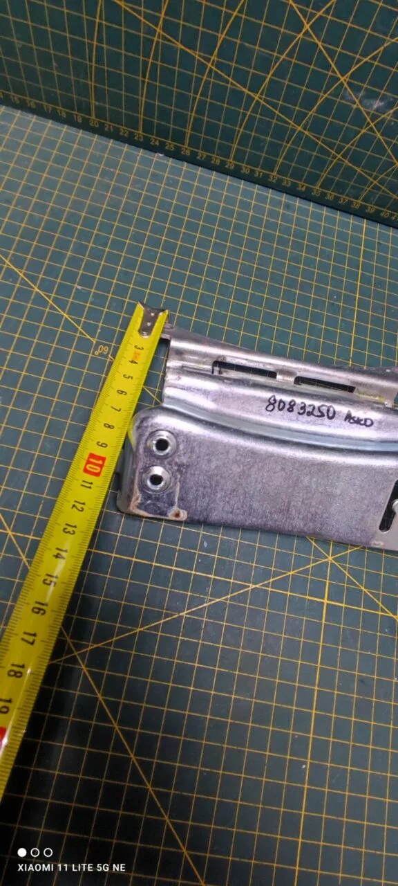 Петля люка Asko 8083250