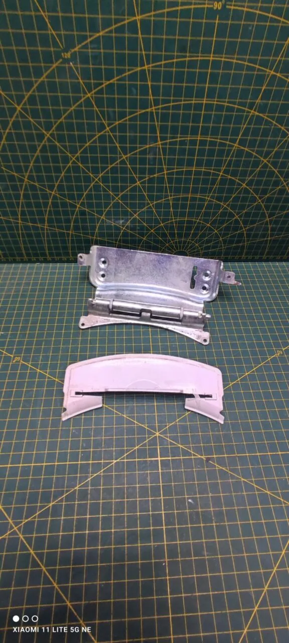 Петля люка Asko 8083250
