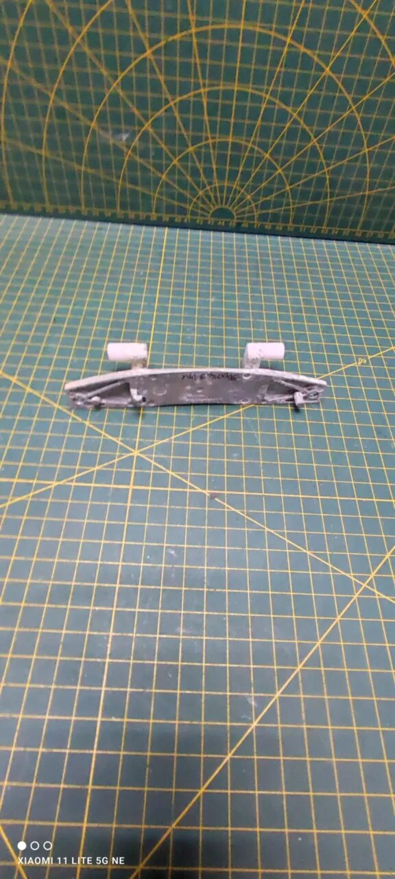 Петля люка Bosch 9000463344