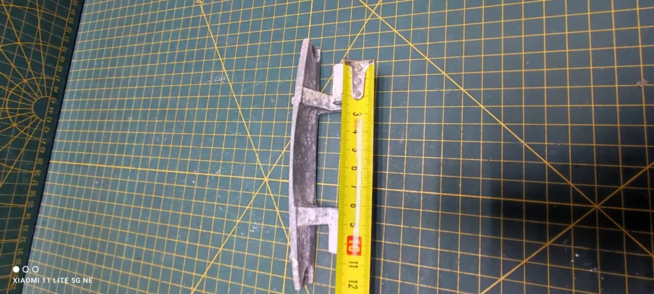 Петля люка Bosch 9000463344