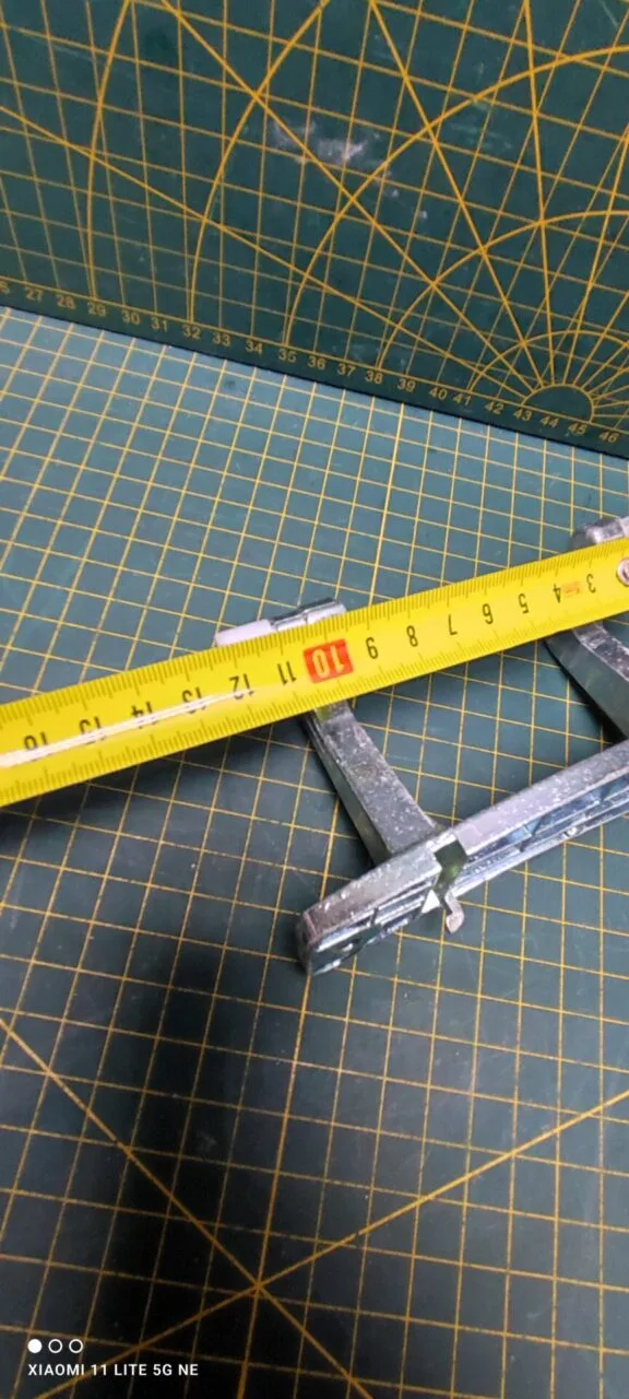 Петля люка LG 4774er2006