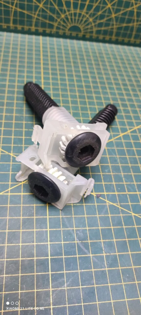 Ножки Electrolux 1173632009-3 пара