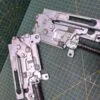 Петли Electrolux 4055316964 зел. пара лев.+прав.