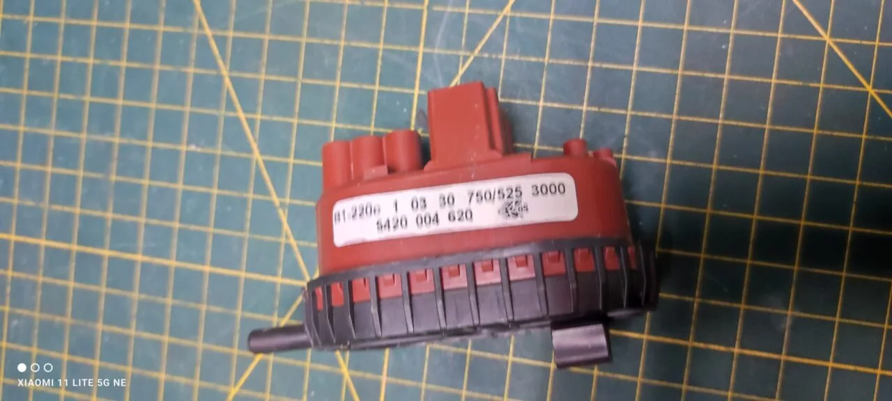 Прессостат Bosch  5420004620