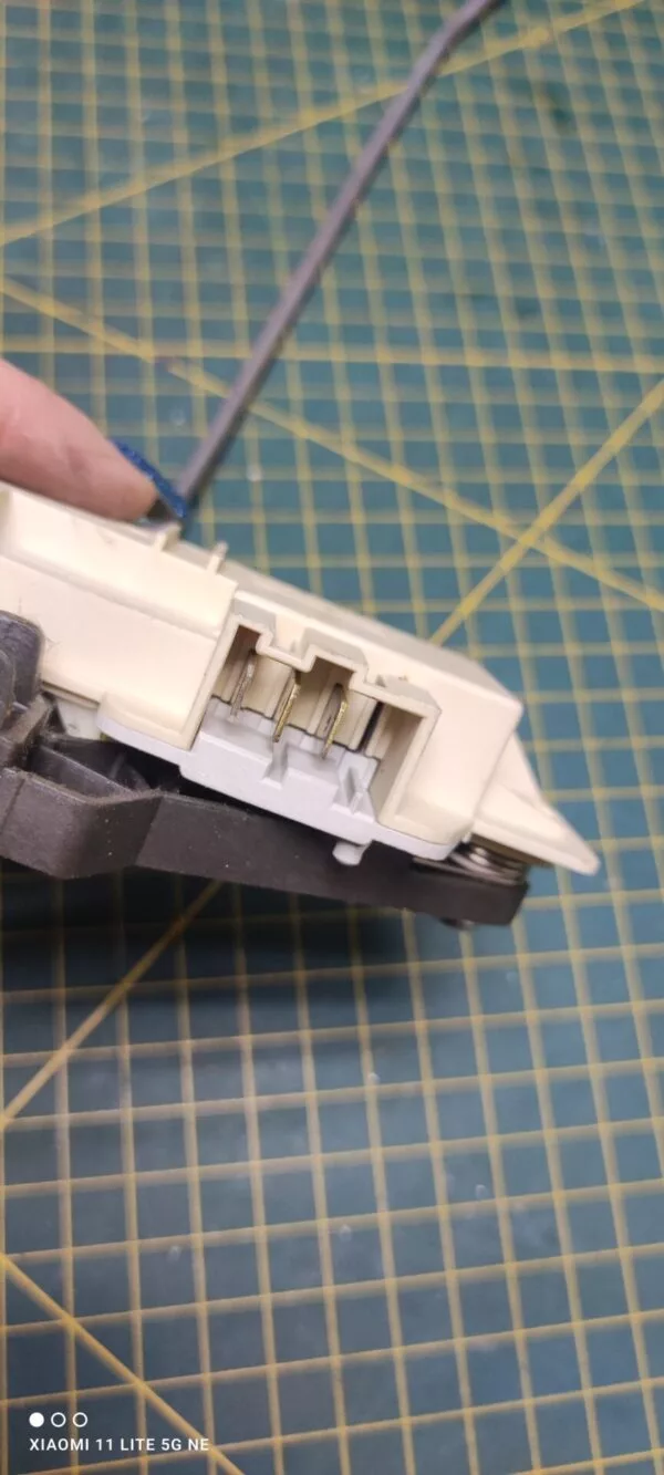 Устройство блокировки люка (УБЛ) Siemens 3063165aa6