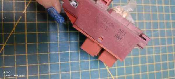 Устройство блокировки люка (УБЛ) Siemens 3063165aa6