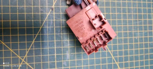 Устройство блокировки люка (УБЛ) Siemens 3063165aa6