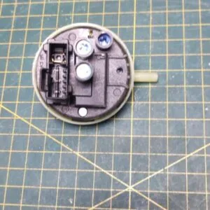 Прессостат Ariston W 10522345