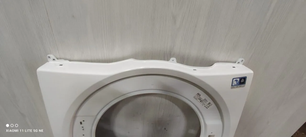 Передняя панель корпуса Aeg Electrolux 91455003604 к стиральной машине