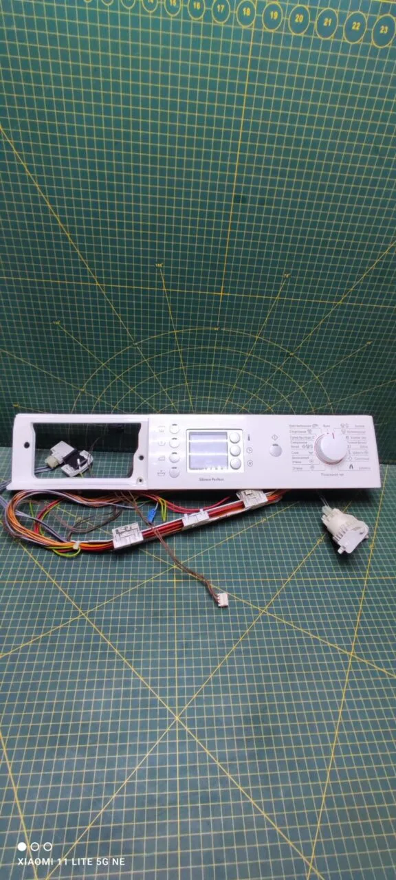 Модуль Bosch WLX 20461OE/18 с дефектом пластика