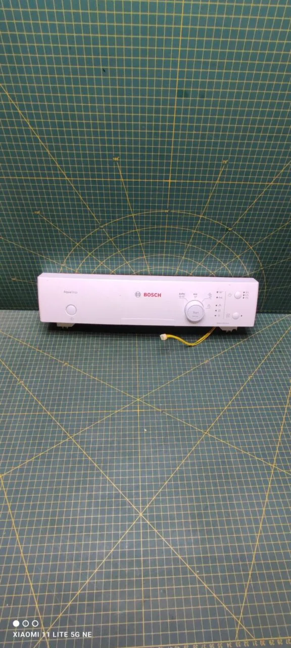 Панель управления Bosch 9000690896-SPS40E42RU 45см.