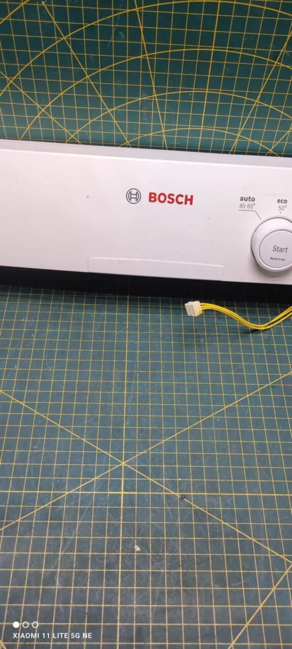 Панель управления Bosch 9000690896-SPS40E42RU 45см.