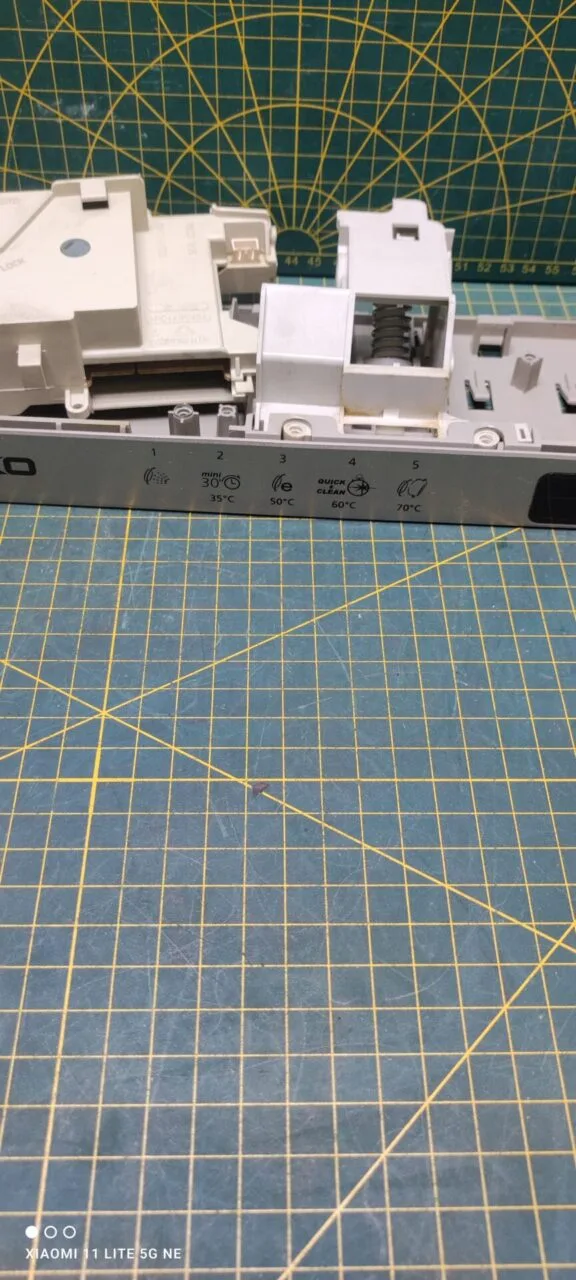 Панель с модулем Beko Dis 1520